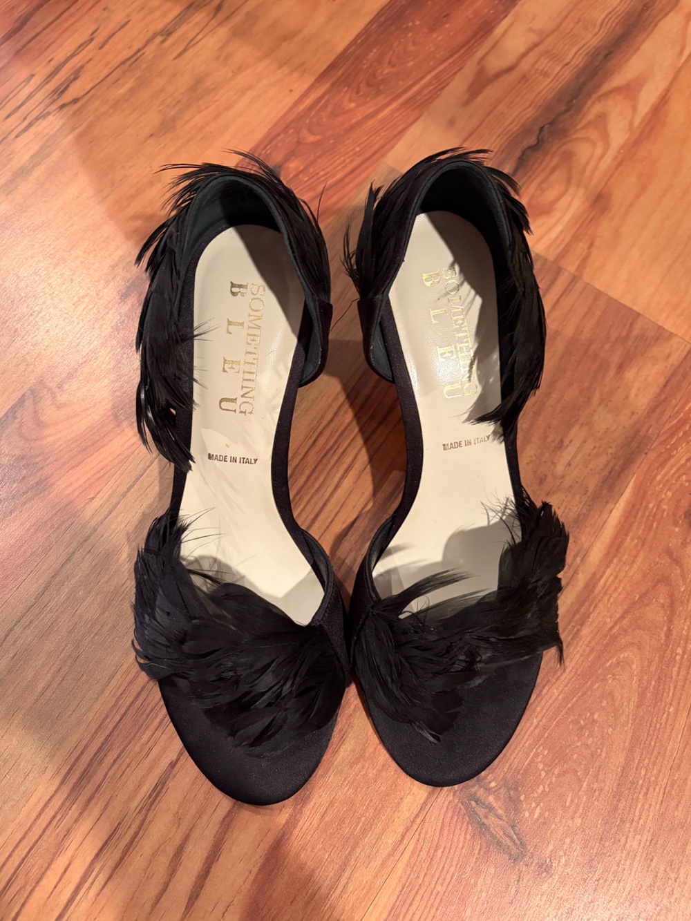Something Bleu Bridal Black Feather Accent Flat Sandals